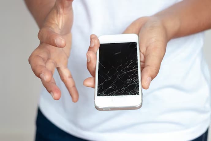 Como fazer descarte de celular e outros equipamentos com dados pessoais